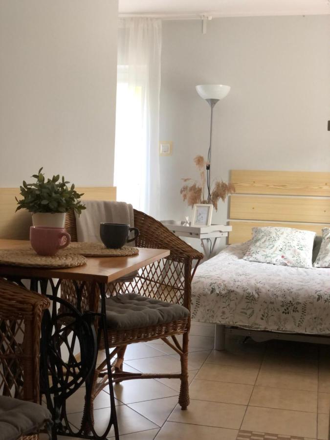 Pokoje Agroturystyczne U Hani Ostrzyce Exteriör bild